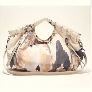 Vince Camuto Satchel